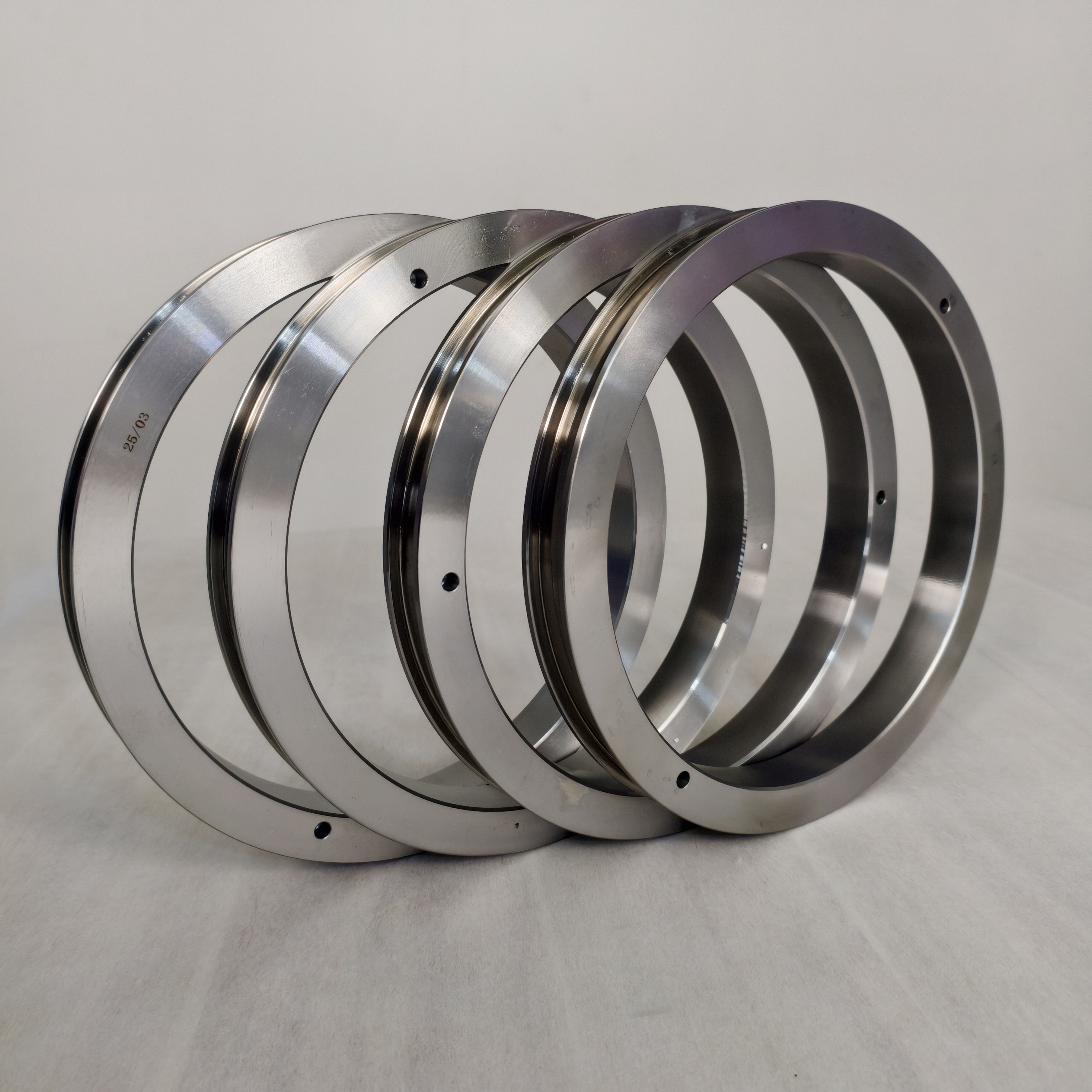 Drawing Capstans with Tungsten Carbide
