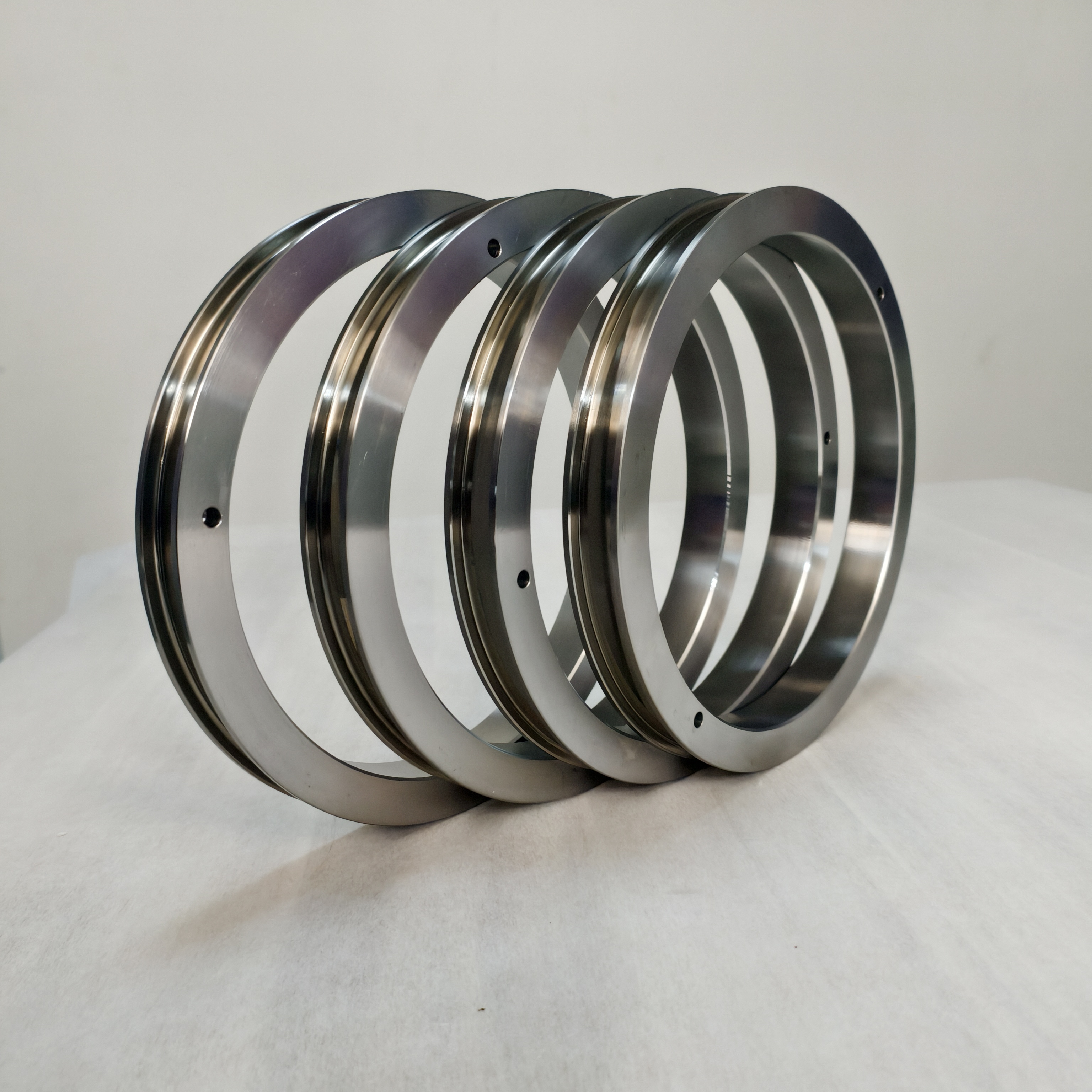 Drawing Capstans with Tungsten Carbide
